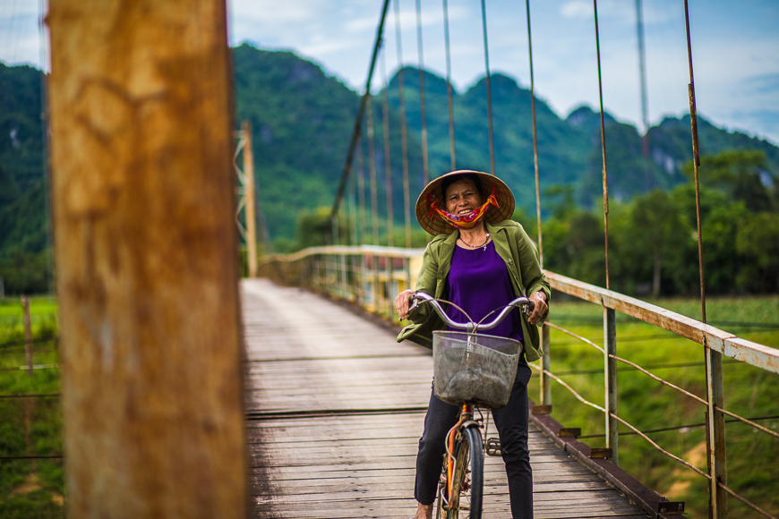 A COMPLETE GUIDE PHONG NHA